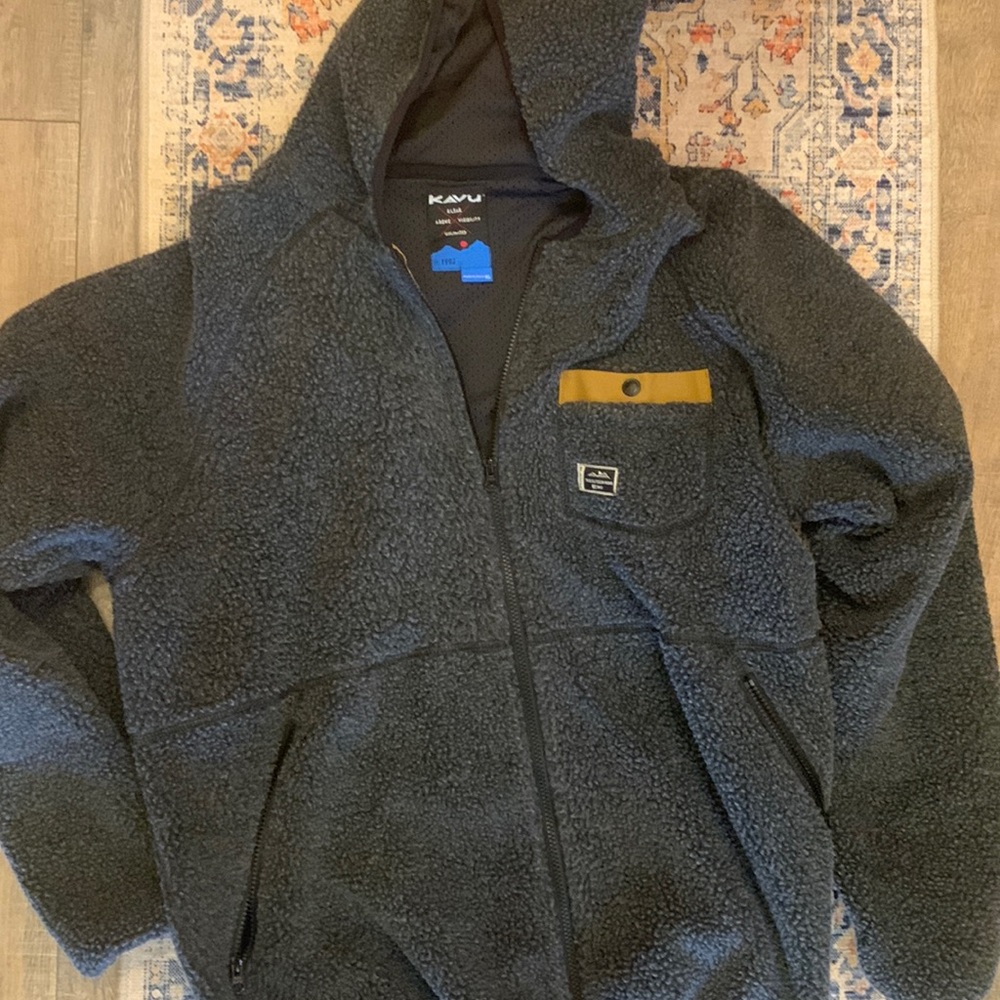 Kavu zip up jacket